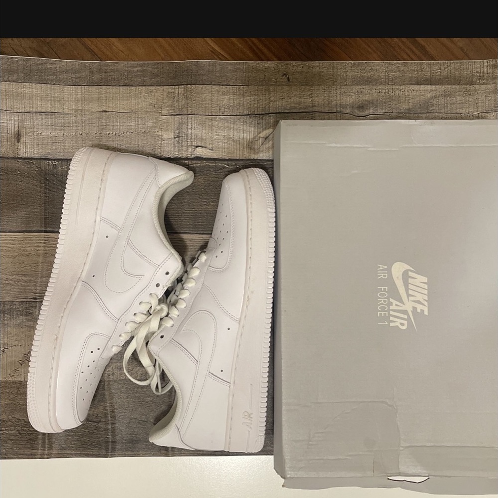 White Nike Air Force 1 SIZE 12 (women)